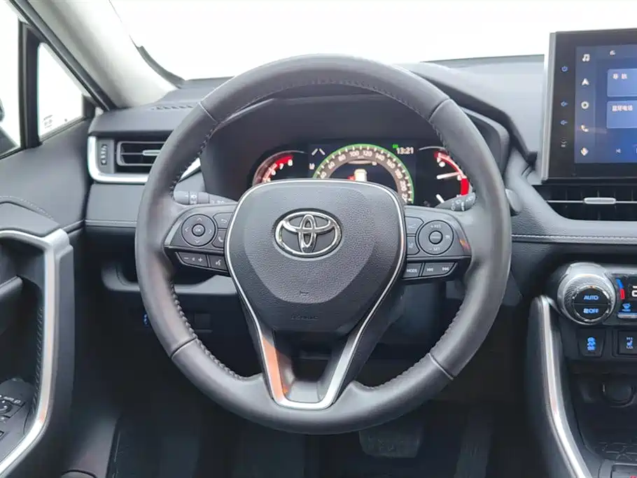 Toyota RAV4 Rongfang 2022 2.0L CVT 2WD Trend Plus Edition фото 15