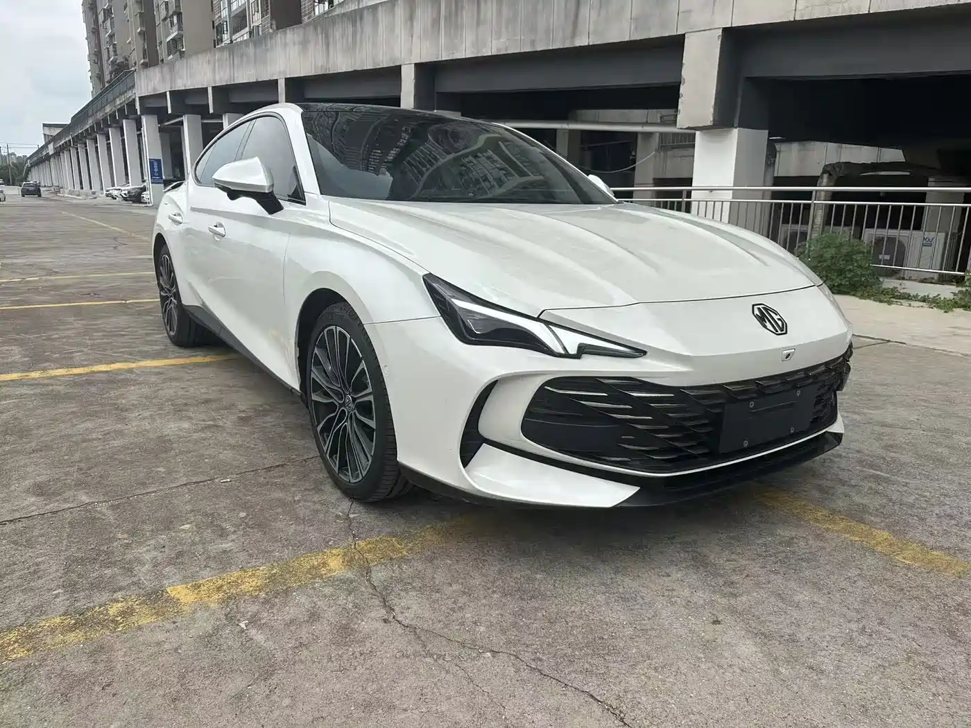 Фото 3 - MG MG7