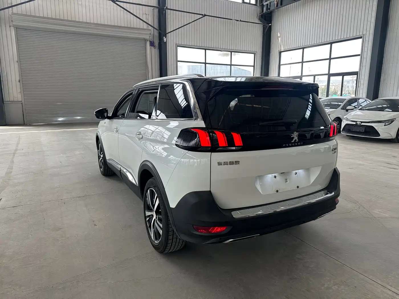 Peugeot 5008 2017 350THP 7-Seater Unlimited Edition фото 7