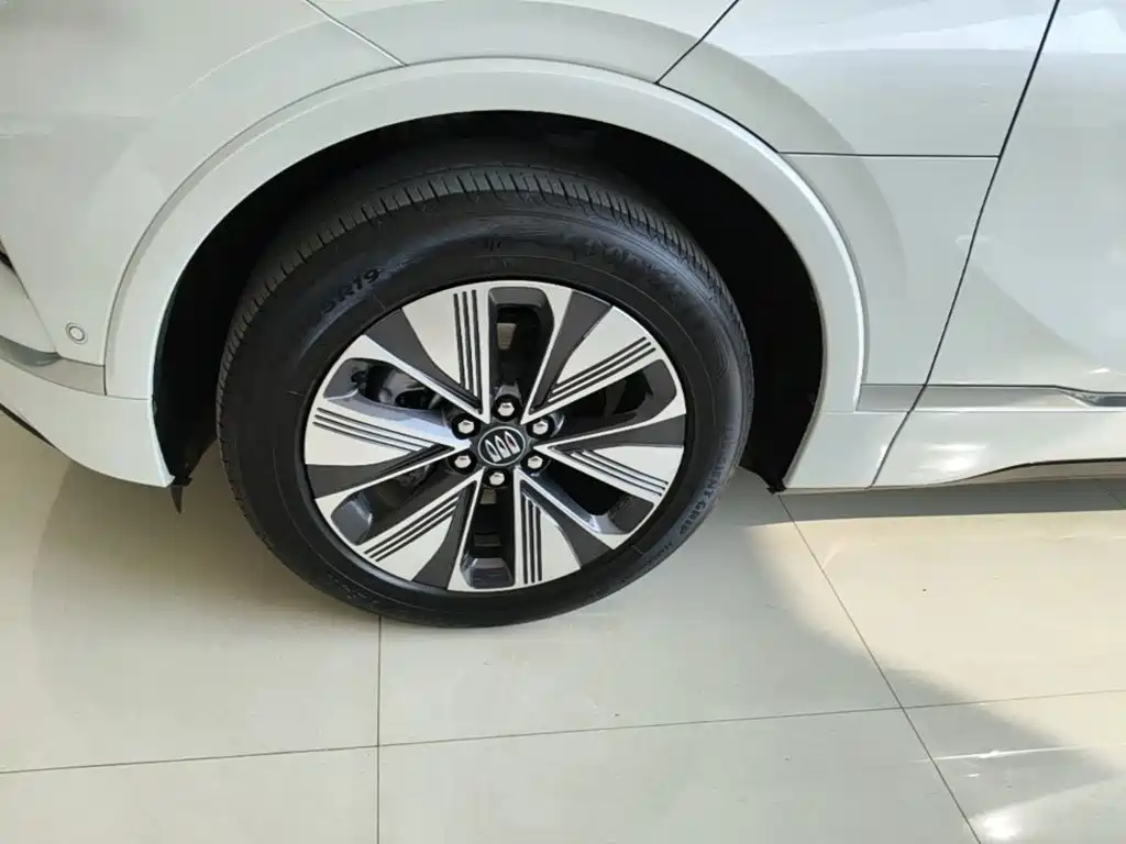 Buick E5 2025 2025 Model 620KM Premium Edition