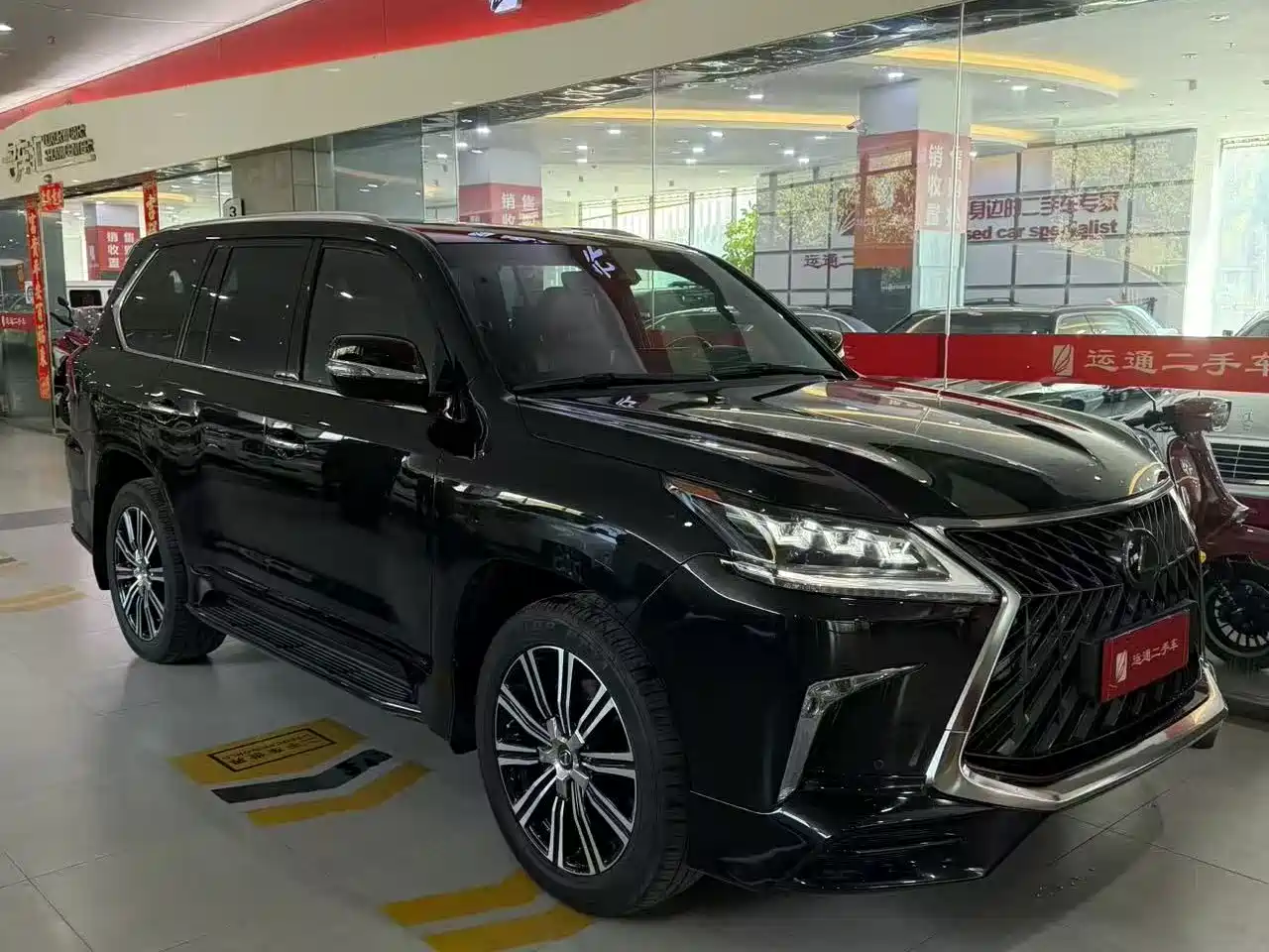 Lexus LX 2019 570 Peak Special Edition фото 2