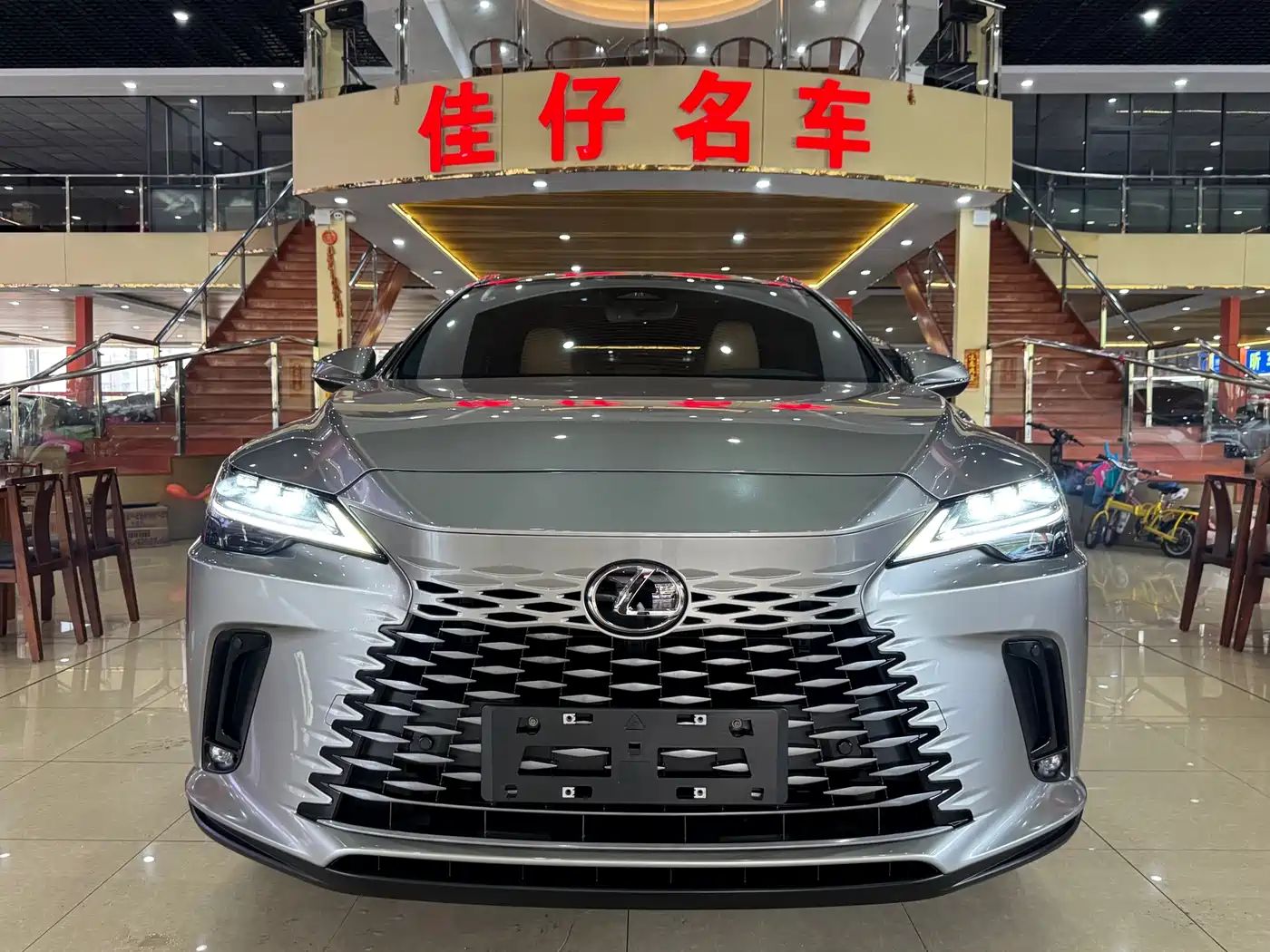 Lexus RX 2023 350h 4WD Pure Edition фото 2