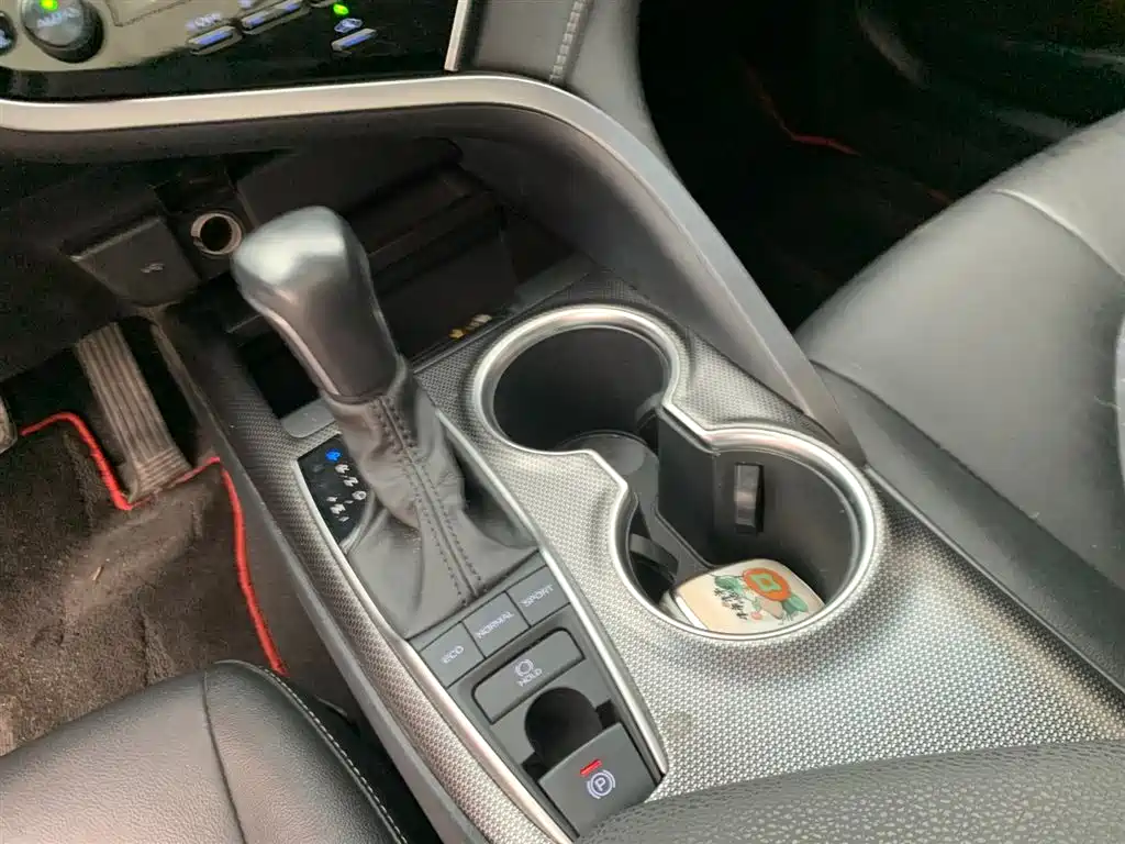 Toyota Camry 2021 2.0S Sporty Edition фото 13