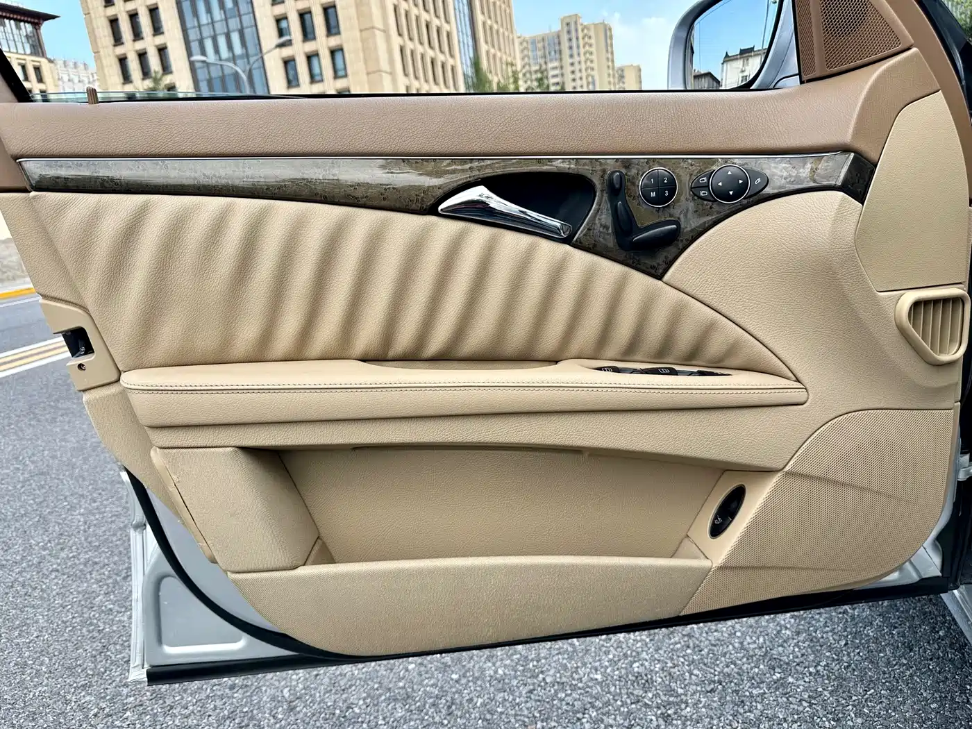 Mercedes-Benz E-Class 2007 E 350 Fashion фото 12