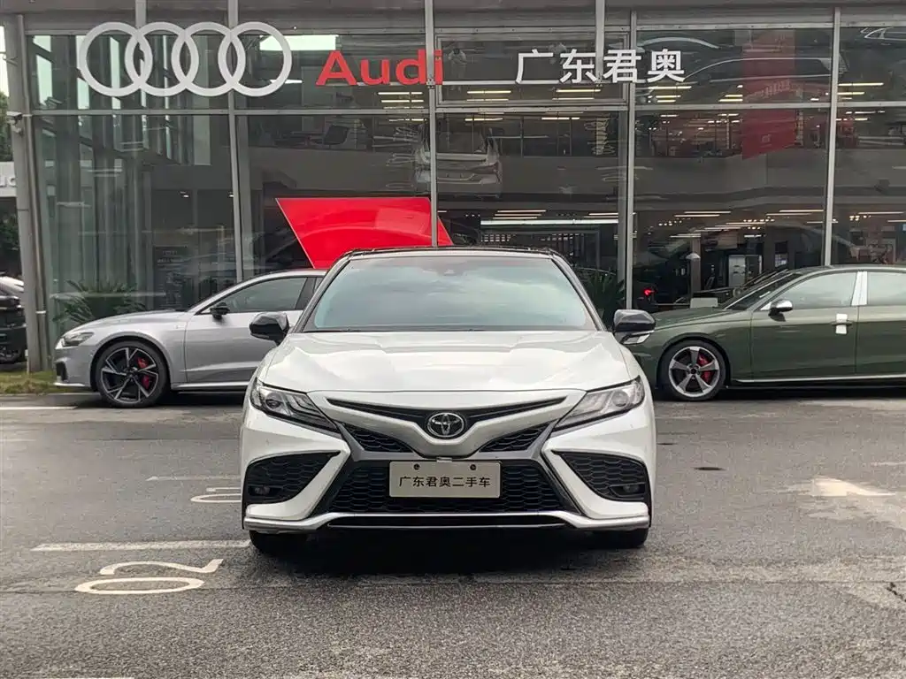 Toyota Camry 2021 2.0S Sporty Edition фото 2