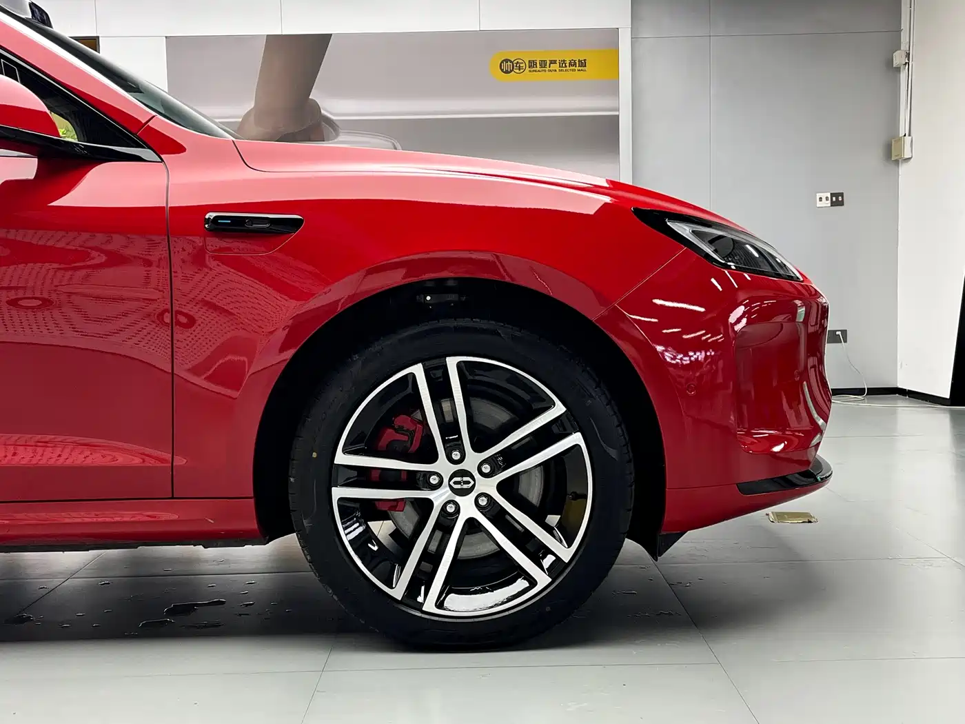 AITO Wenjie AITO M5 2025 Extended Range Ultra AWD фото 20