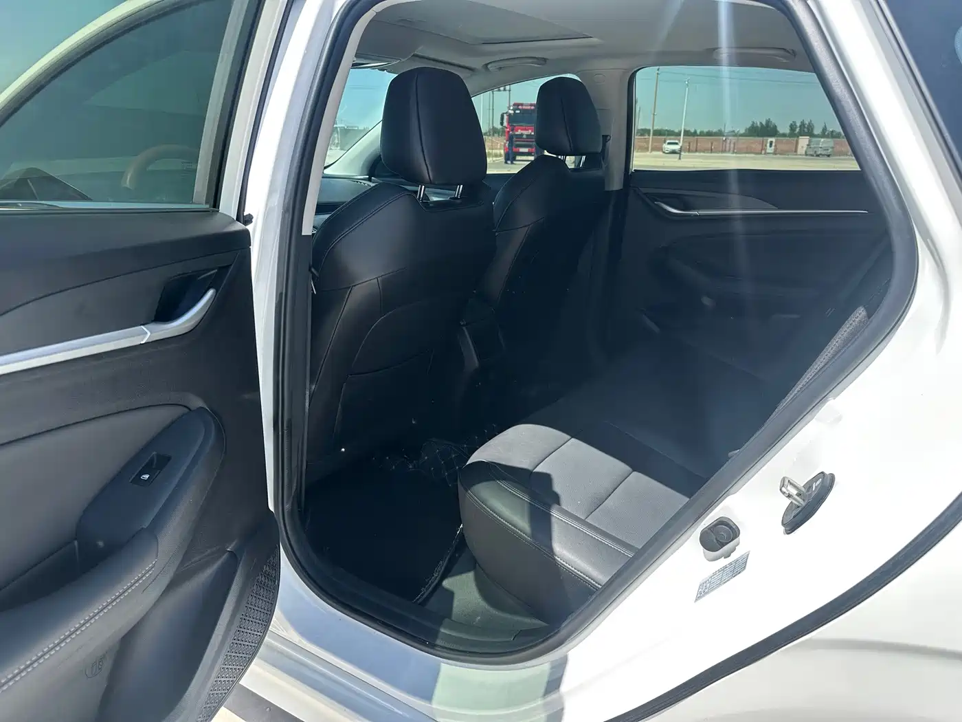 Фото 8 - Changan Eado