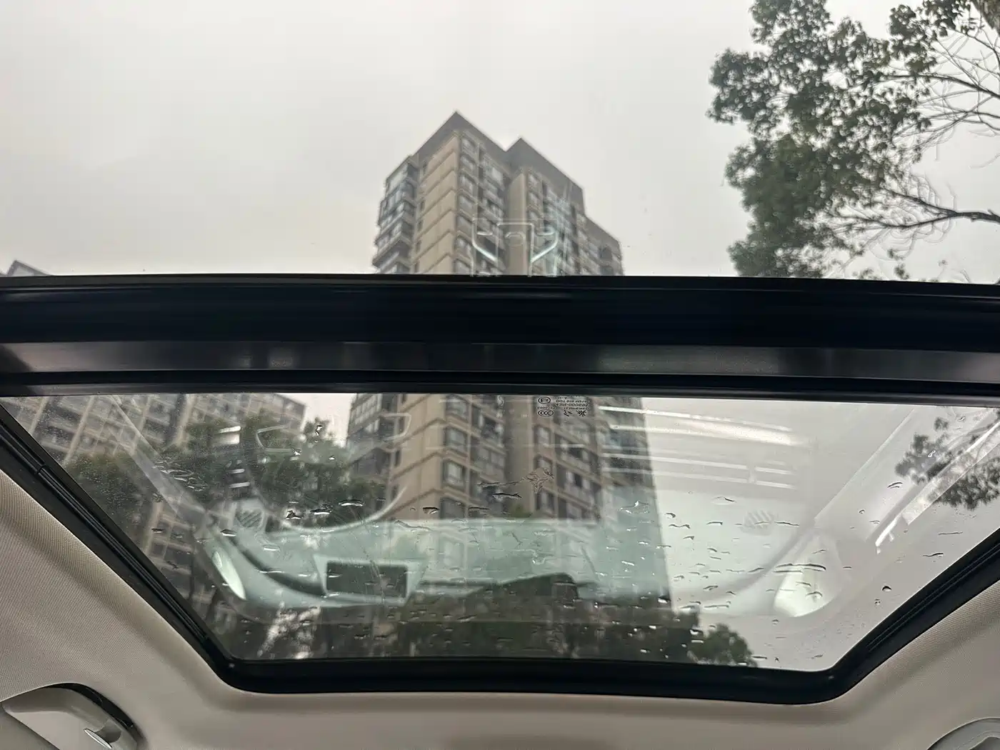 Hongqi HS5 2022 Facelift 2.0T Smart Flag Enjoyment Edition фото 13
