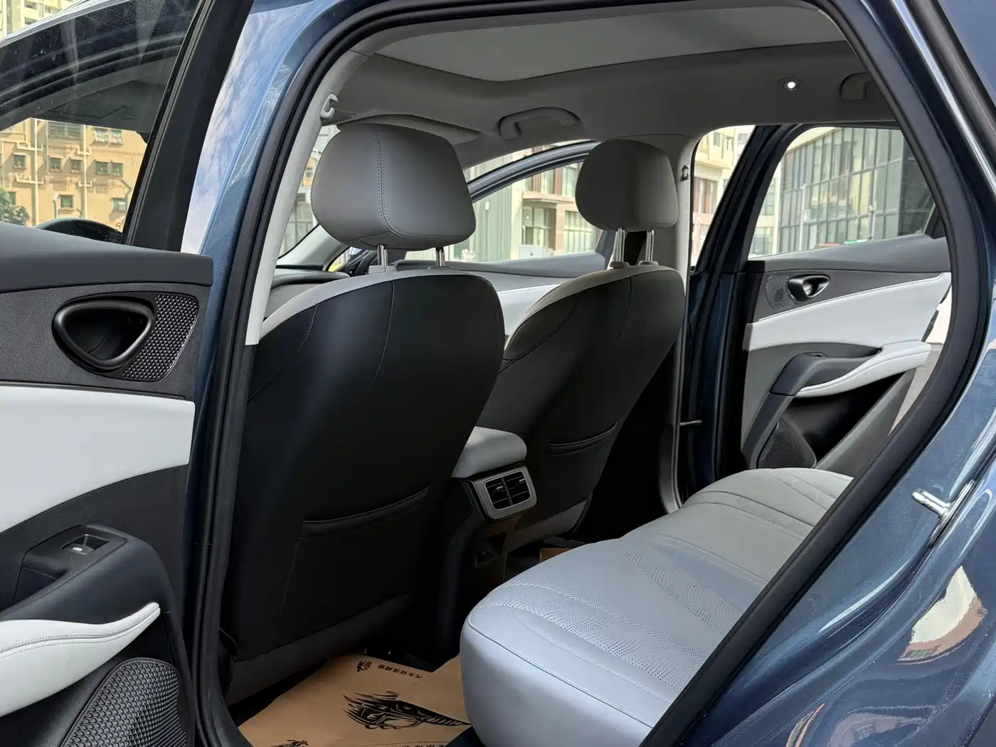 BYD SEAL, миниатюра 8