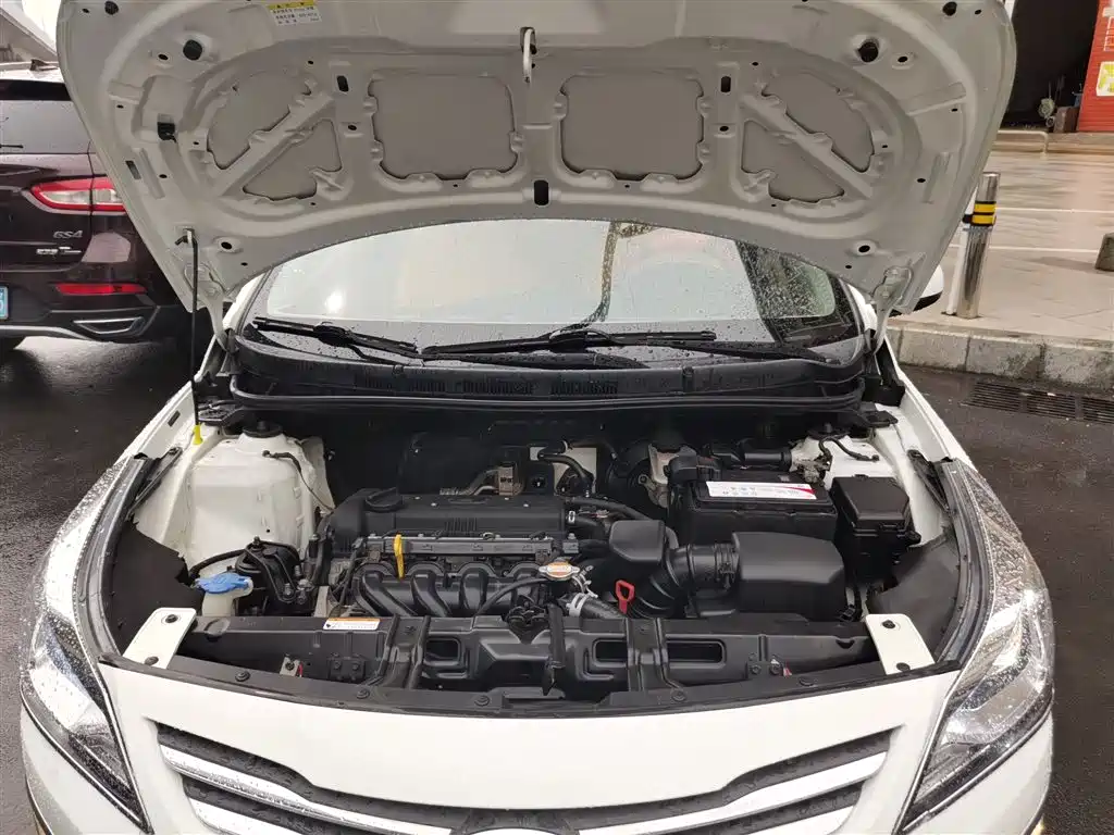 Hyundai Verna 2016 1.4L Automatic Smart GLS фото 20
