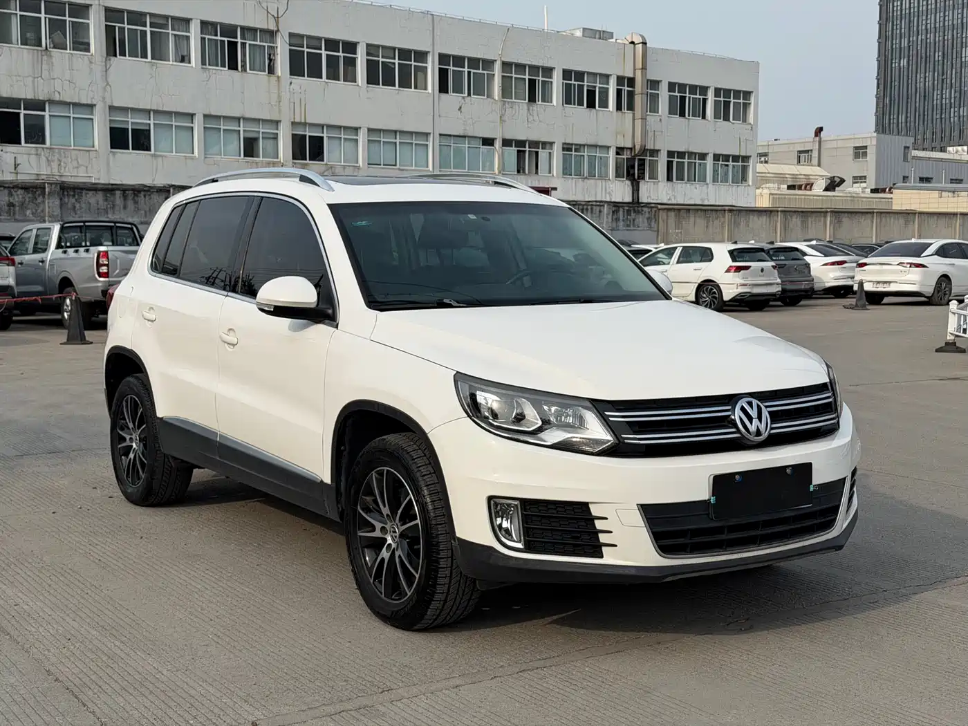Volkswagen Tiguan 2013 1.8TSI Automatic 2WD Luxury Model фото 3