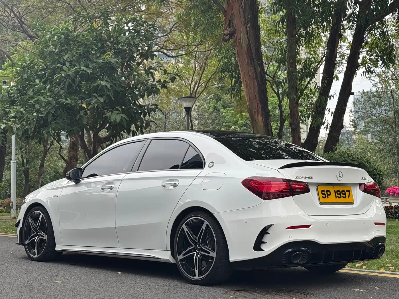 Mercedes-Benz A-Class AMG 2024 AMG A 35 L 4MATIC фото 5