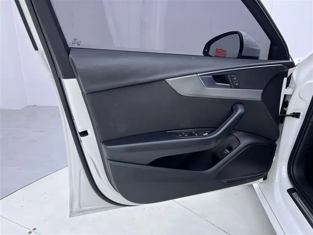 Audi A4L 2019 40 TFSI Progressive (China VI) фото 17
