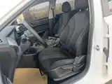 Фото 15 - Roewe i5