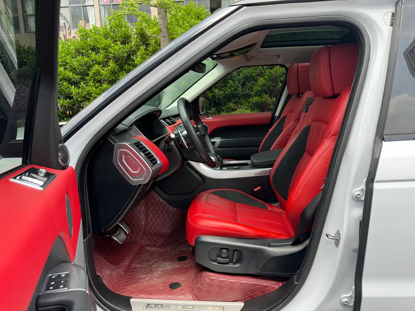 Land Rover Range Rover Sport 2020 3.0 L6 HSE DYNAMIC фото 3
