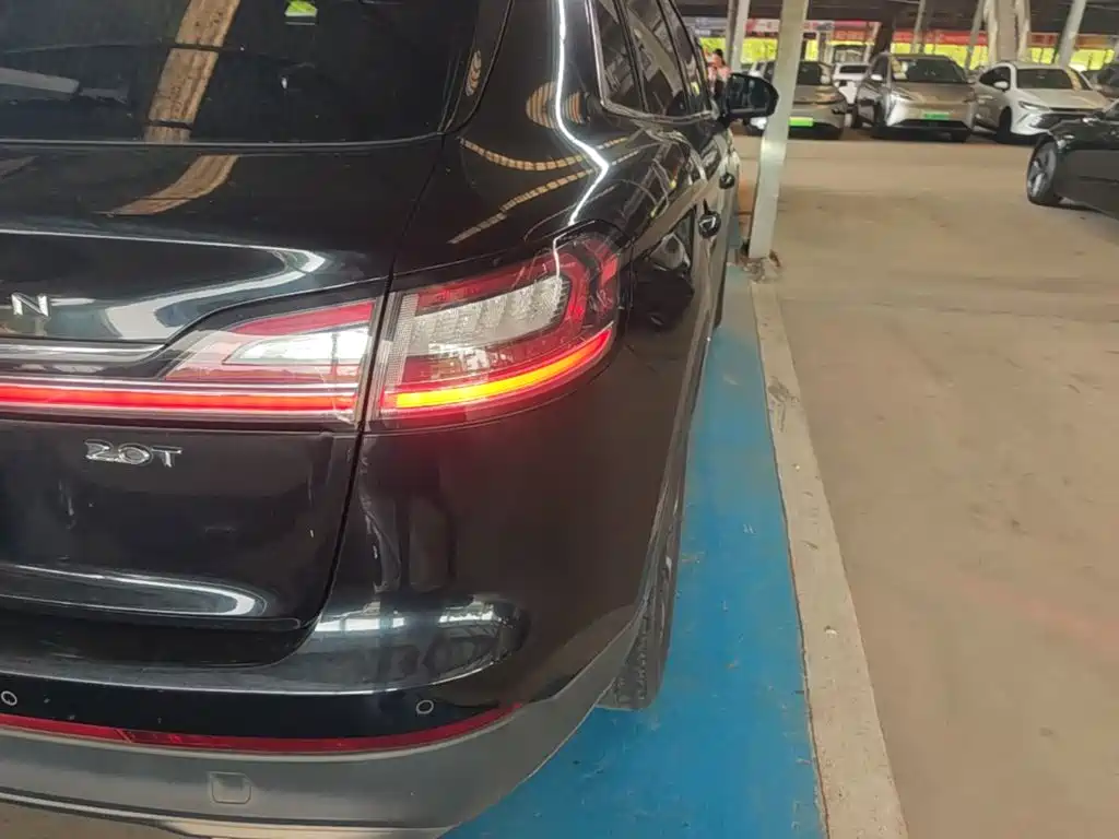 Lincoln Nautilus (Import) 2019 2019 2.0T 2WD Premium Edition China VI