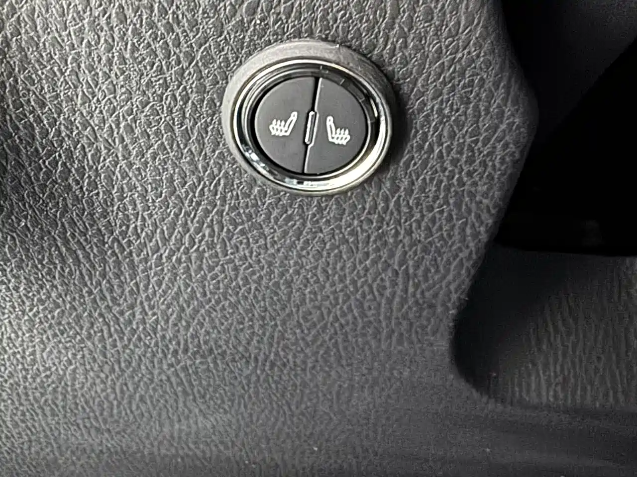 Toyota YARiS L Zhi Xuan 2022 Zhi Xuan X 1.5L CVT Leading PLUS Edition фото 13