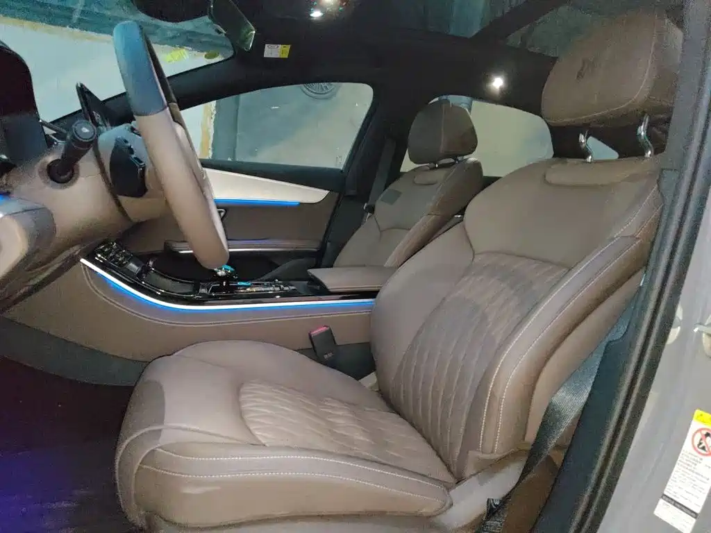 BYD Han 2025 2025 DM-i Smart Driving Edition 125KM Honor