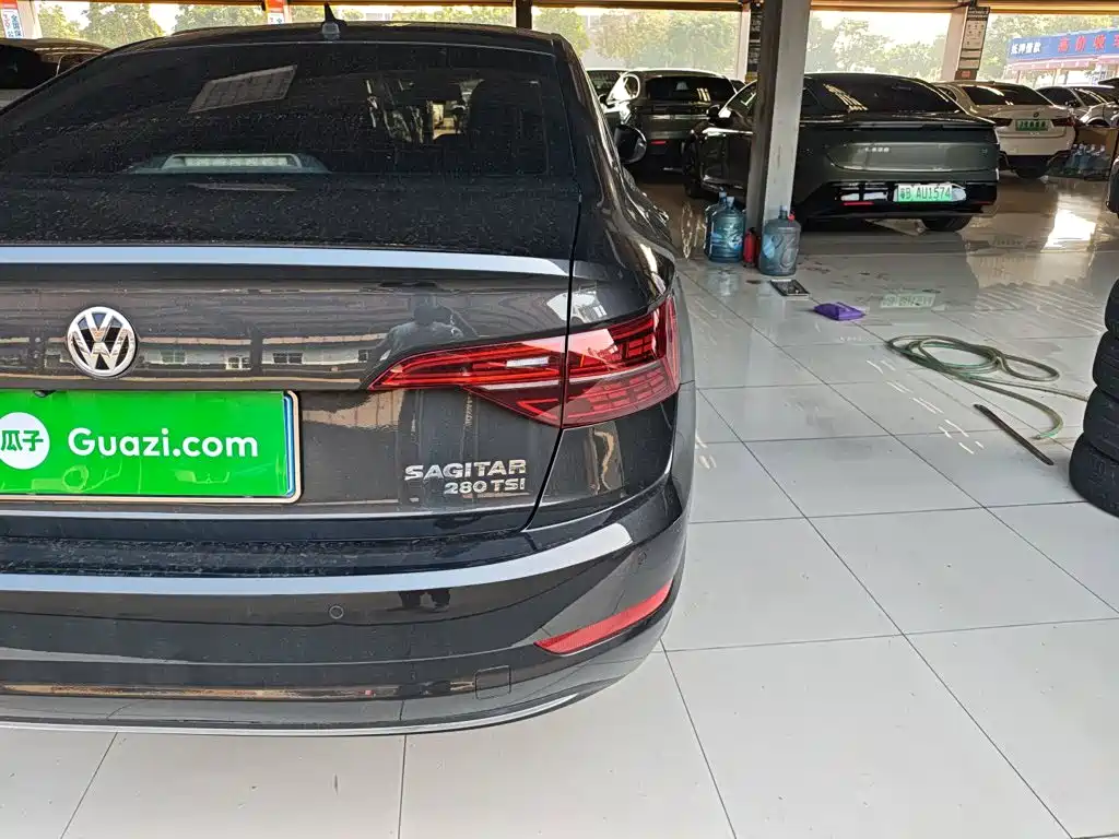 Volkswagen Sagitar, миниатюра 24