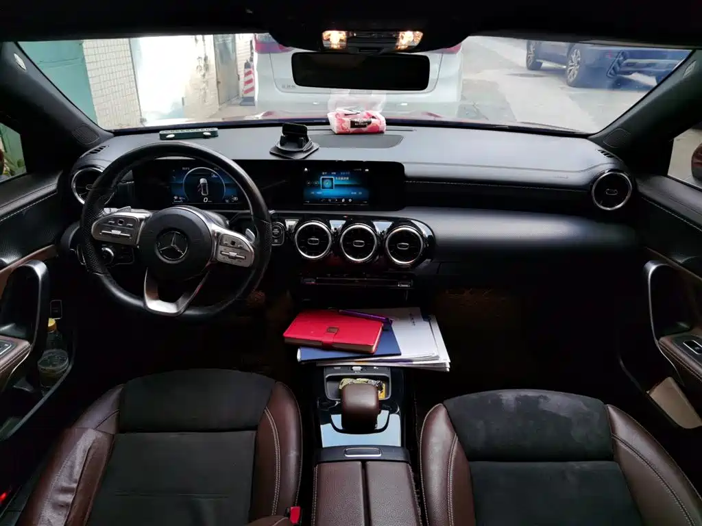 Mercedes-Benz A-Class 2019 A 180 L Sport Sedan фото 20