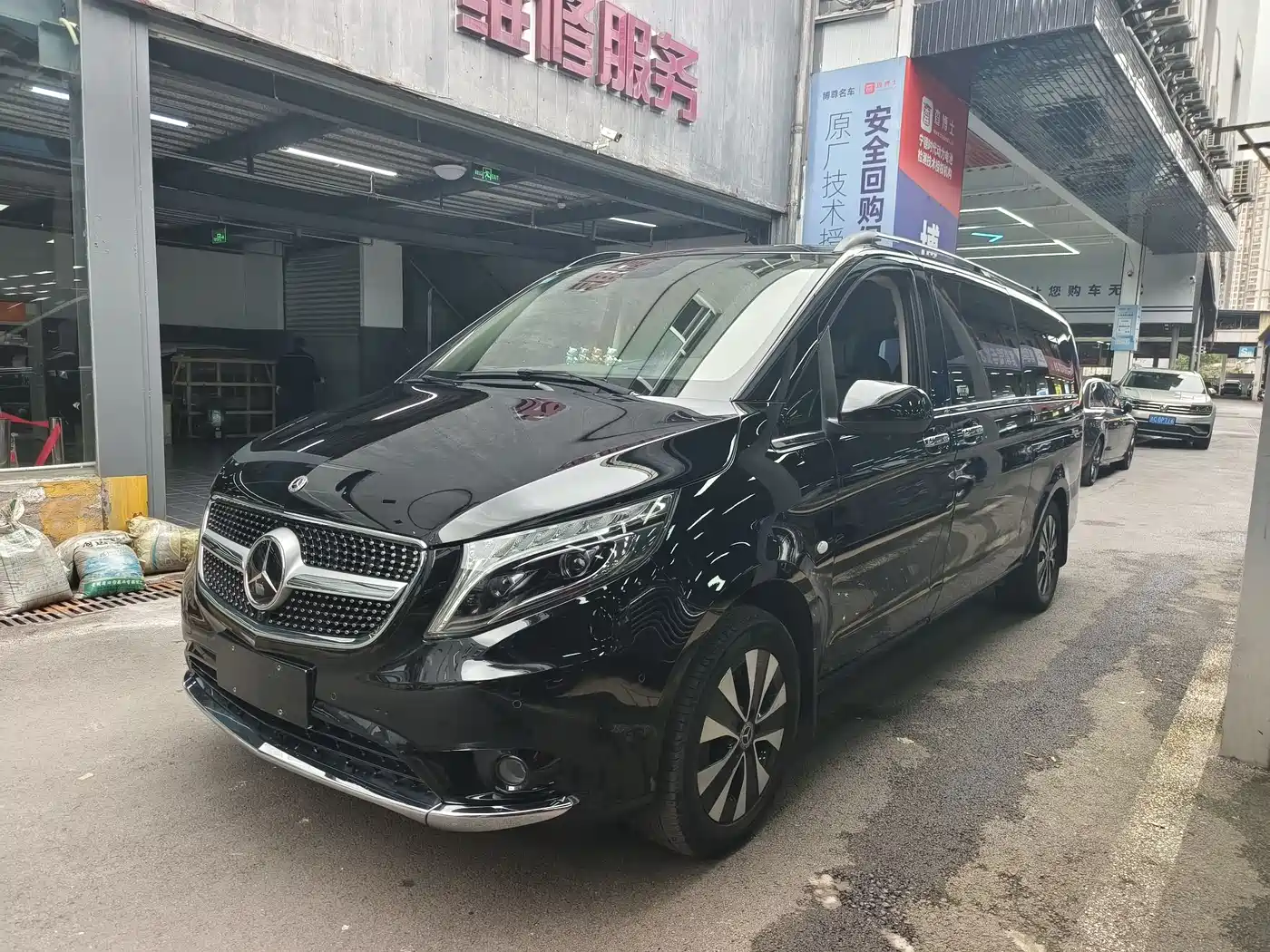 Mercedes-Benz Vito 2020 2.0T Business Edition (7-seater)
