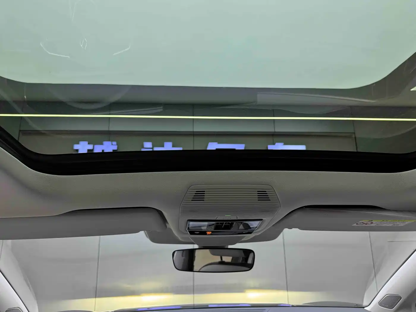 Volkswagen Talagon 2025 450TSI R-Line 6-Seater фото 16