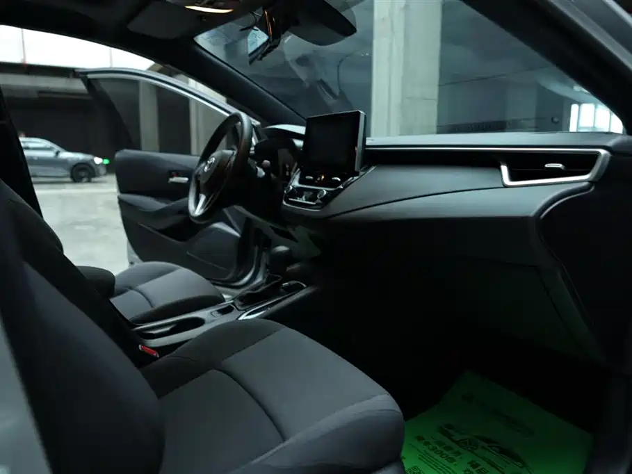 Toyota Levin 2022 185T CVT Luxury Edition фото 13
