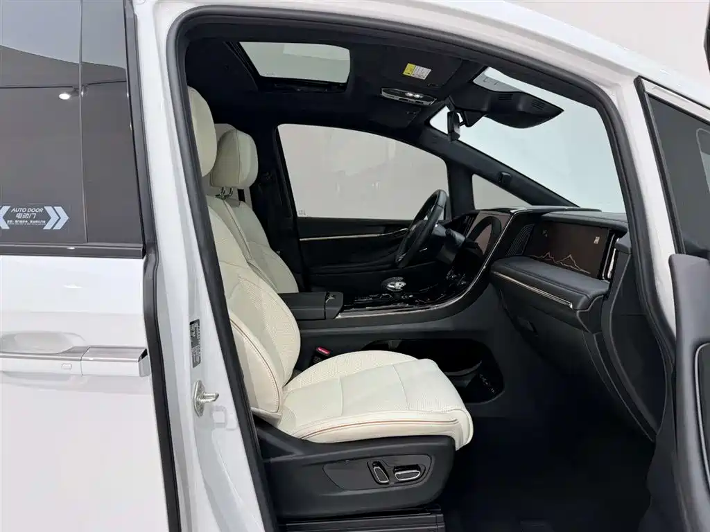 GAC Trumpchi Trumpchi M8 2023 Model Master Series 400T Flagship Edition фото 20