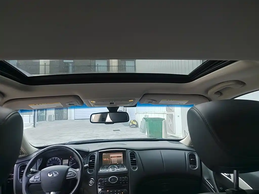 Infiniti QX50 2018 2015 2.5L Comfort Edition