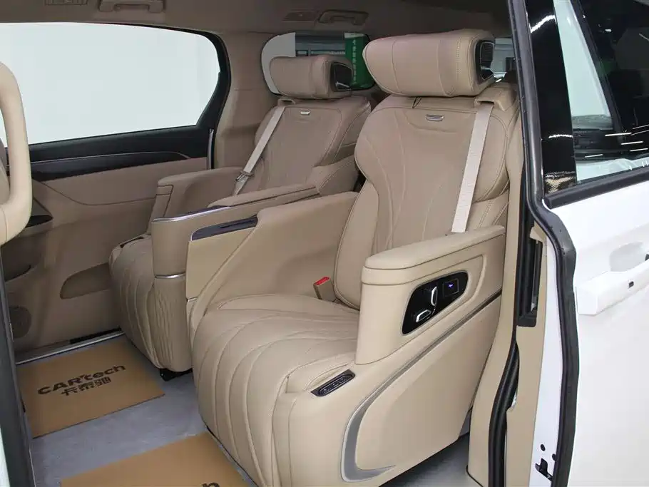 Buick GL8 2025 Land Business Class Comfort DG Edition фото 19