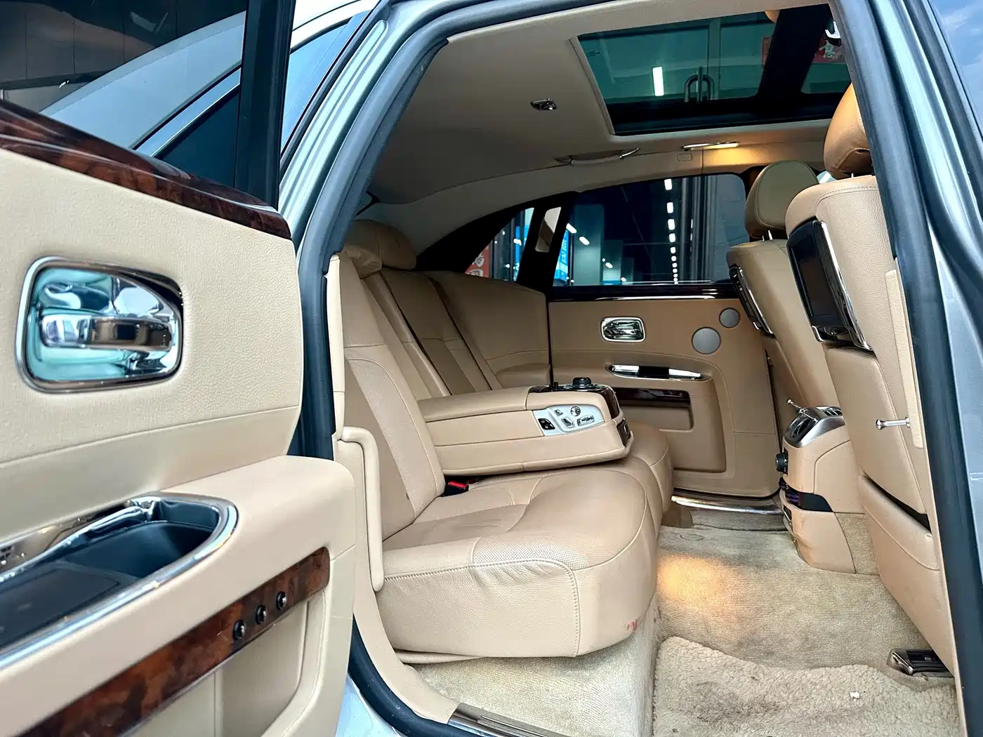 Rolls-Royce Ghost 2011 2010 Model 6.6T Standard