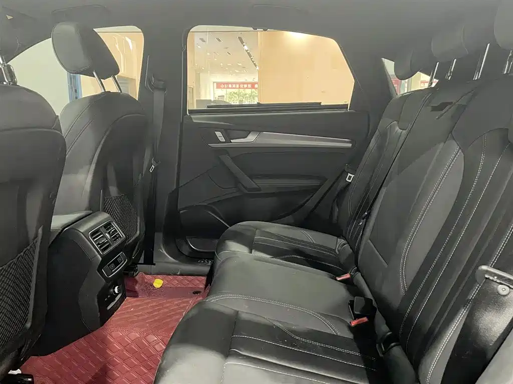 AUDI Q5L SPORTBACK