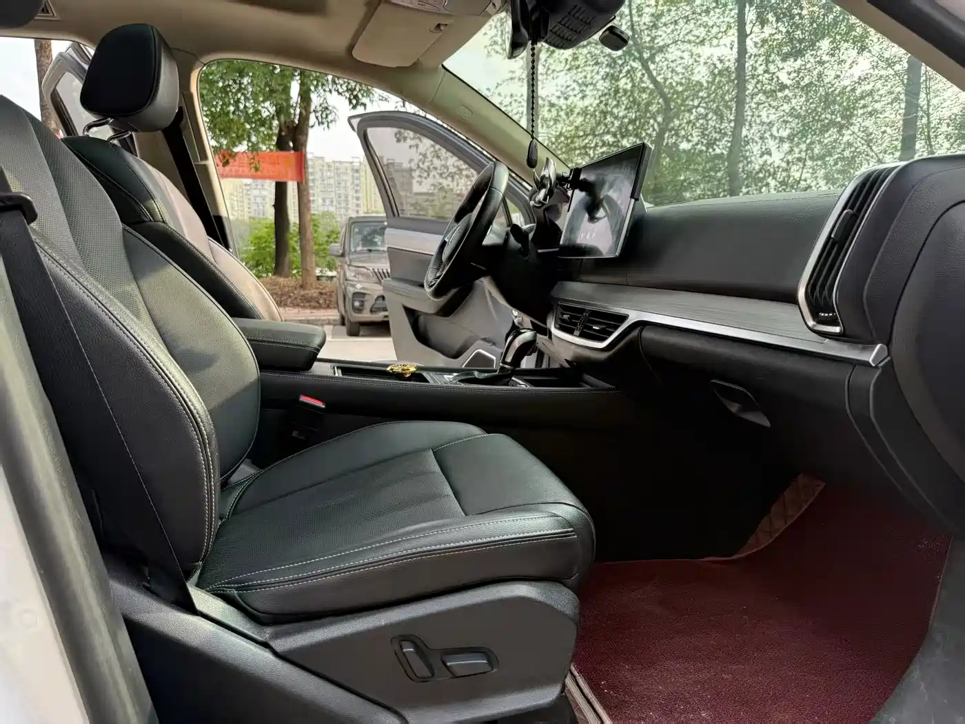 BYD Tang 2019 2019 2.0T Automatic Smart Connect Noble 7-seater China VI