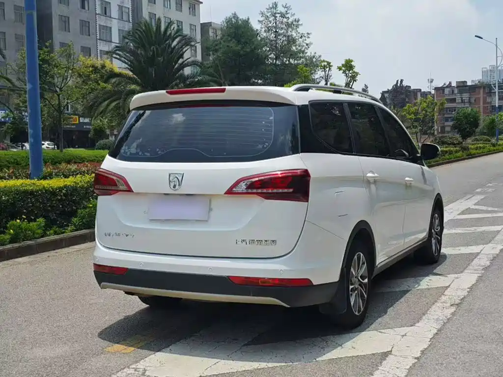 Baojun 730 2020 2019 1.5T CVT Fashion 7-Seater China V