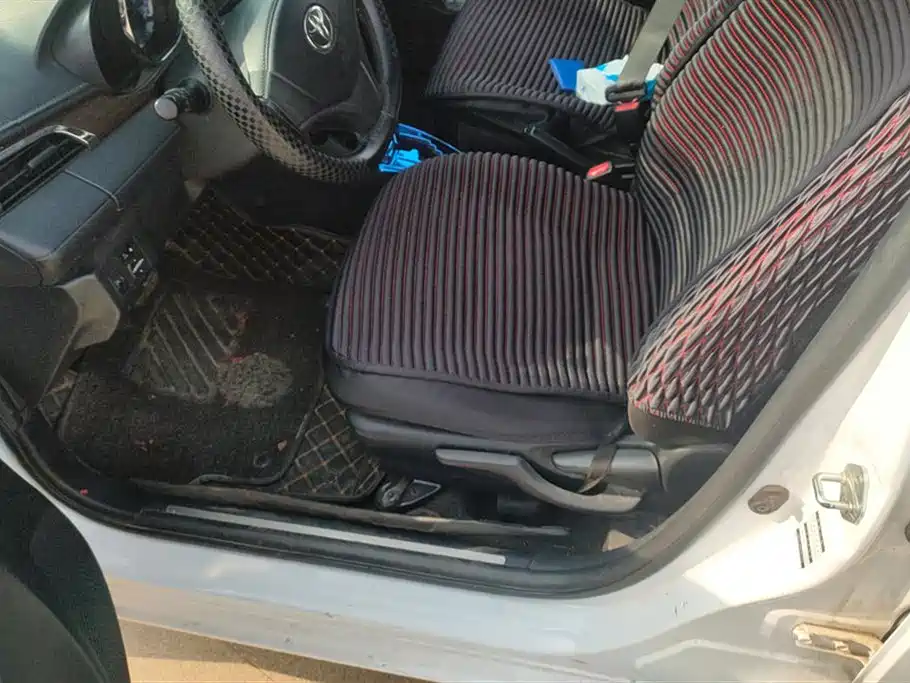 TOYOTA YARIS L ZHIXUAN