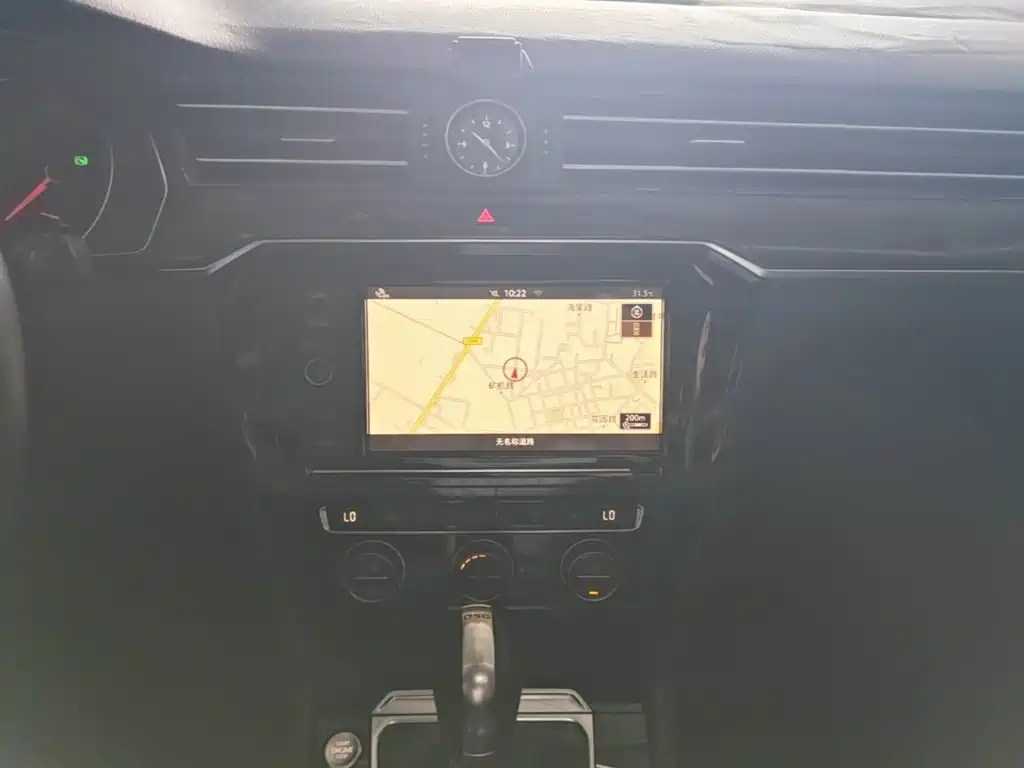 Photo 13 - Volkswagen Magotan