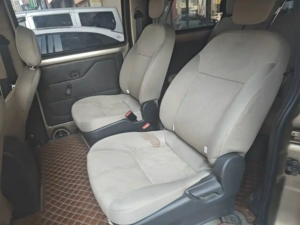 Wuling Motors Wuling Rongguang V 2017 2016 1.5L Standard