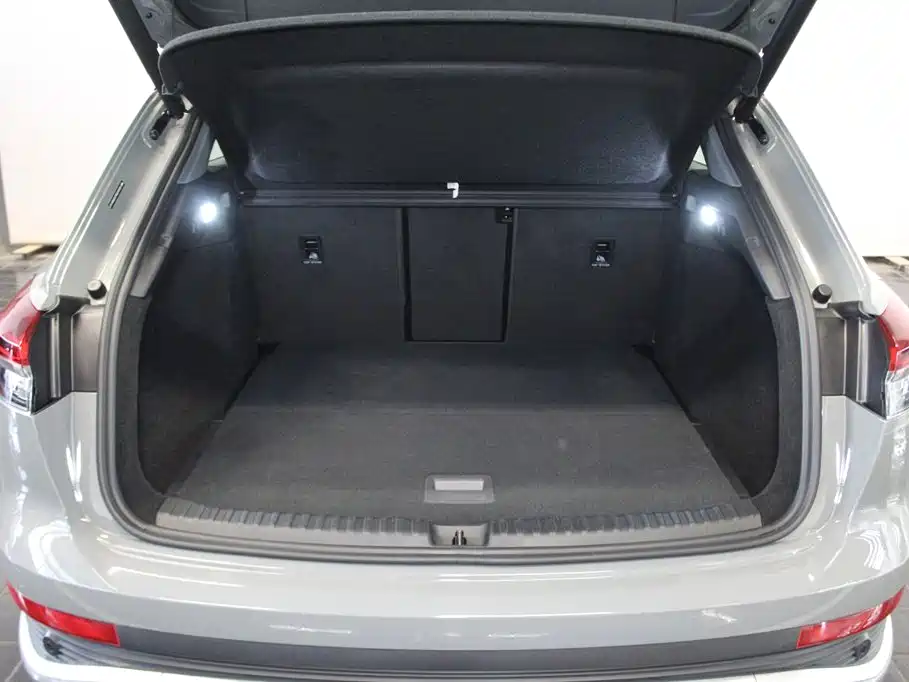 Audi Q4 e-tron 2025 2024 40 e-tron Creation Edition