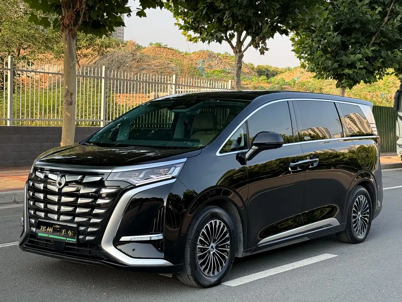 Denza D9 2022 DM-i 970 AWD Flagship