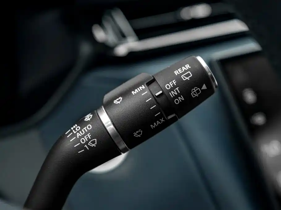 Land Rover Range Rover Velar 2024 Dynamic SE фото 12