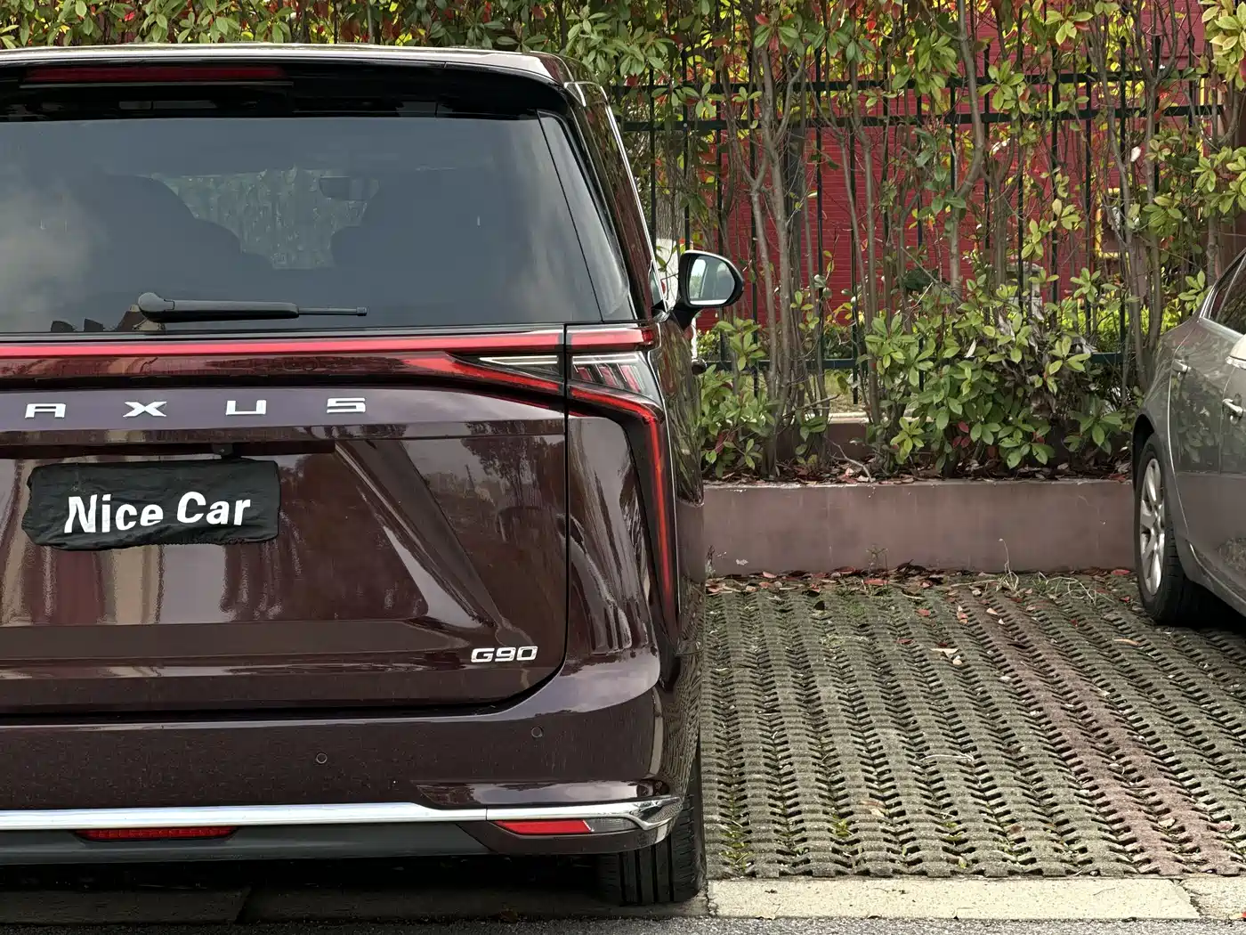 SAIC Maxus Maxus G90 2022 2.0T Interstellar 7-seater фото 28