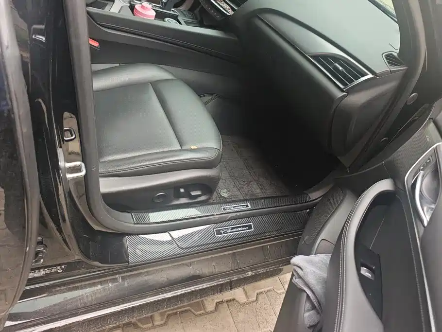 Фото 8 - Cadillac CT5