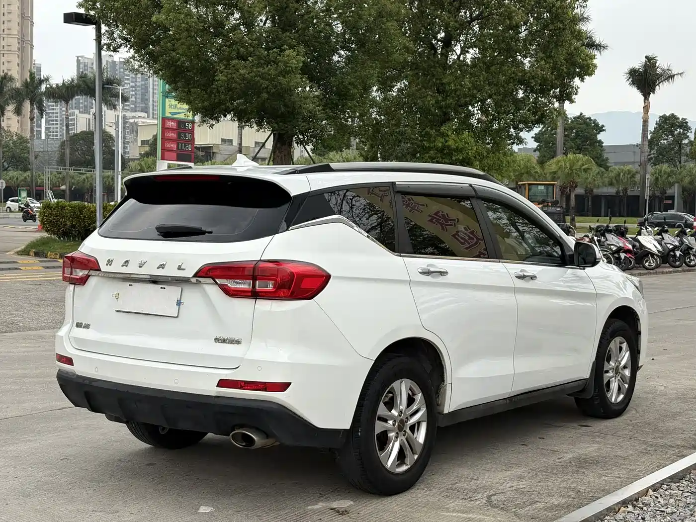 Haval M6 2018 Facelift 1.5T DCT 2WD Elite Edition фото 9