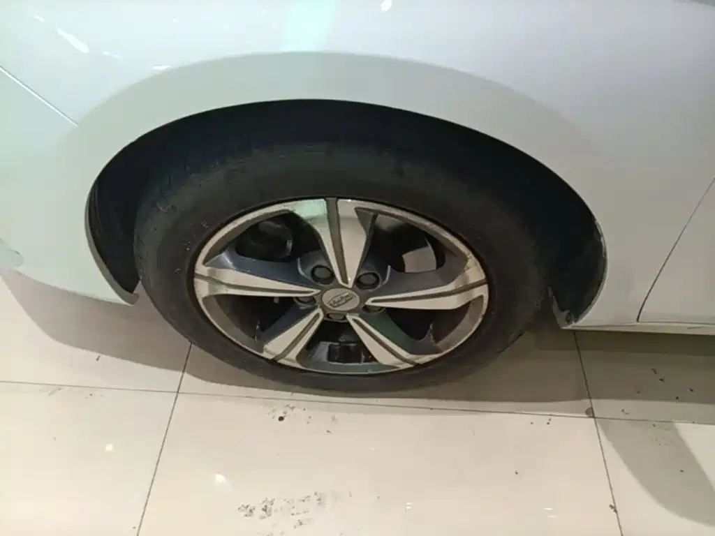 Geely Emgrand GL 2019 2018 1.4T Manual Elite Smart Connection