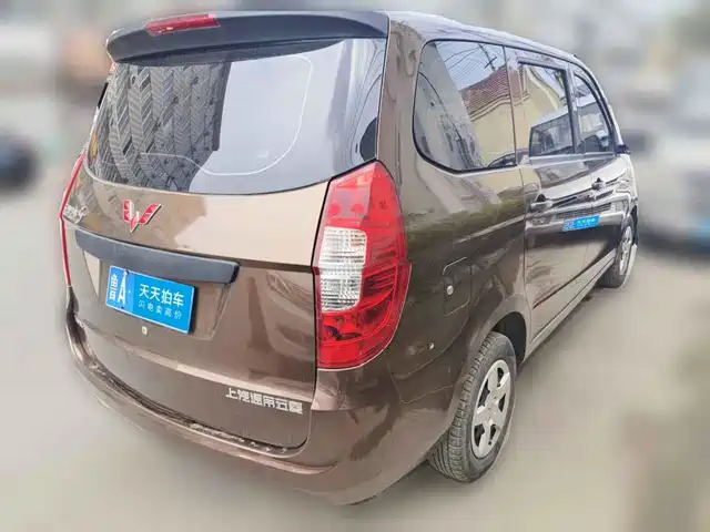 Wuling Motors Wuling Hongguang 2018 1.5L Classic S Basic Version — фото 2