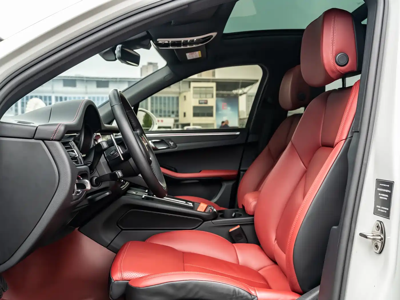 Porsche Macan 2023 Macan 2.0T фото 11