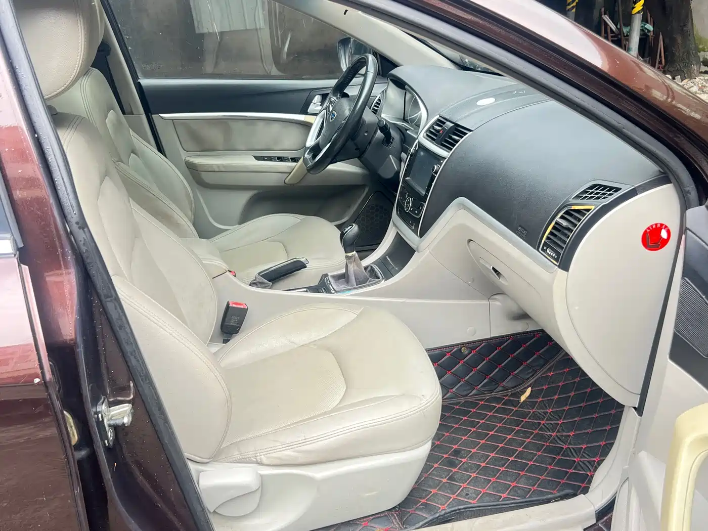 Geely Emgrand 2015 2015 Sedan 1.5L Manual Upward Edition