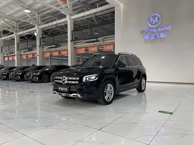 MERCEDES-BENZ GLB