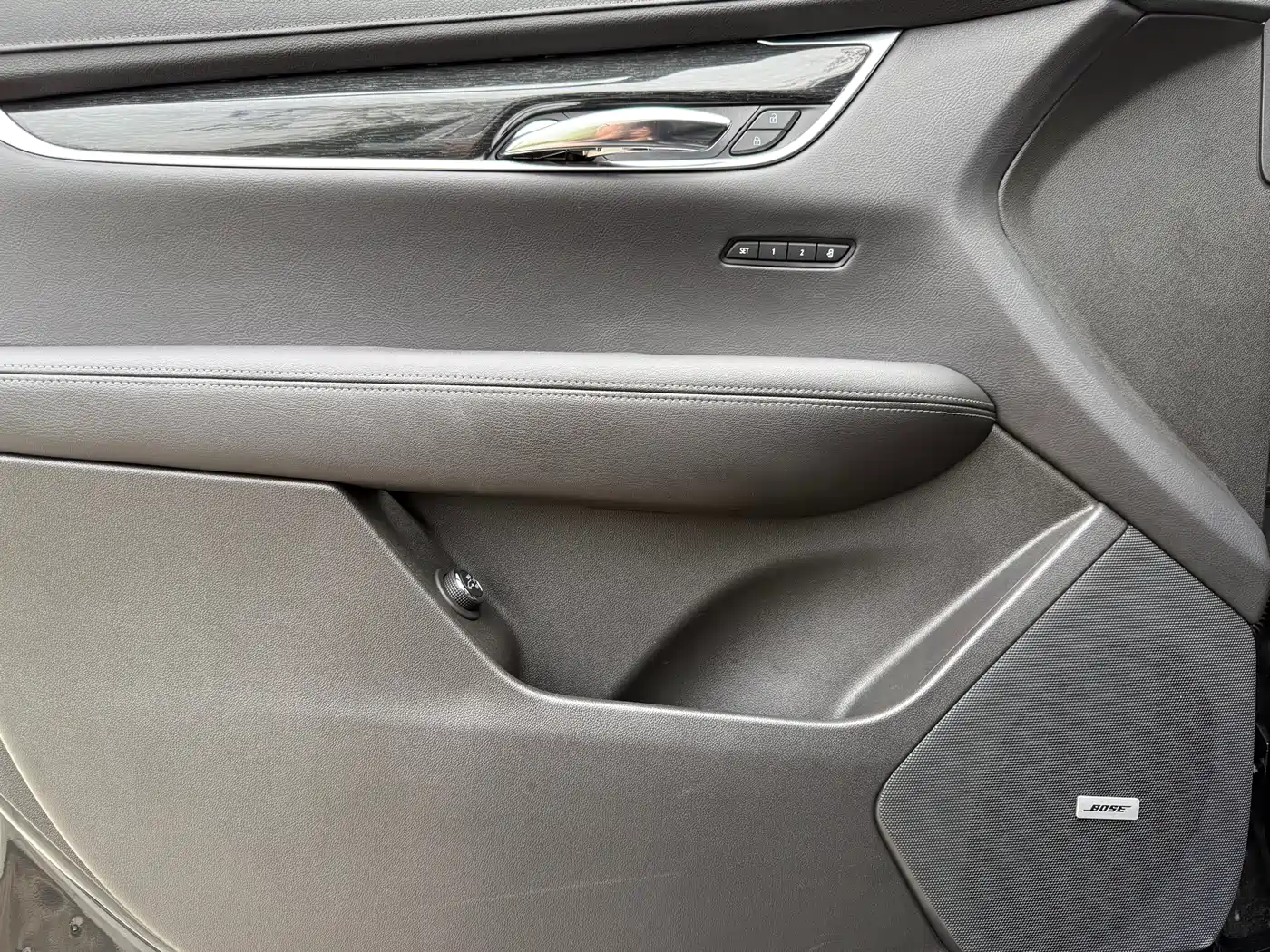 Cadillac XT5 2021 2.0T 2WD Luxury Edition фото 8