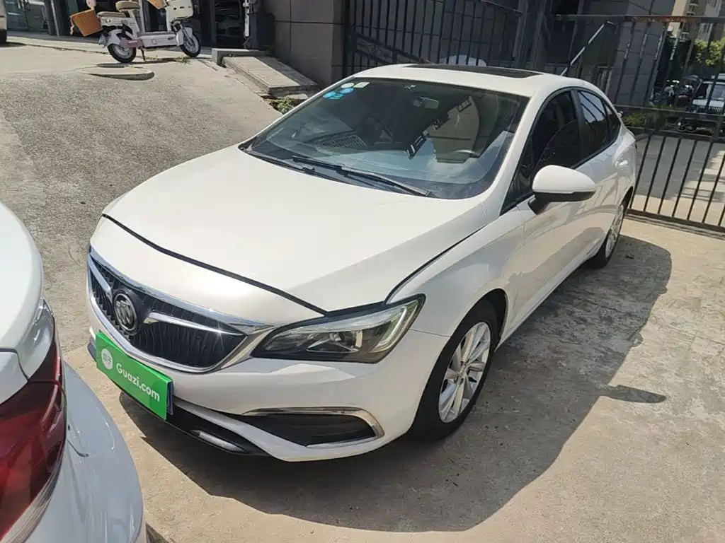 Фото 1 - Buick Verano